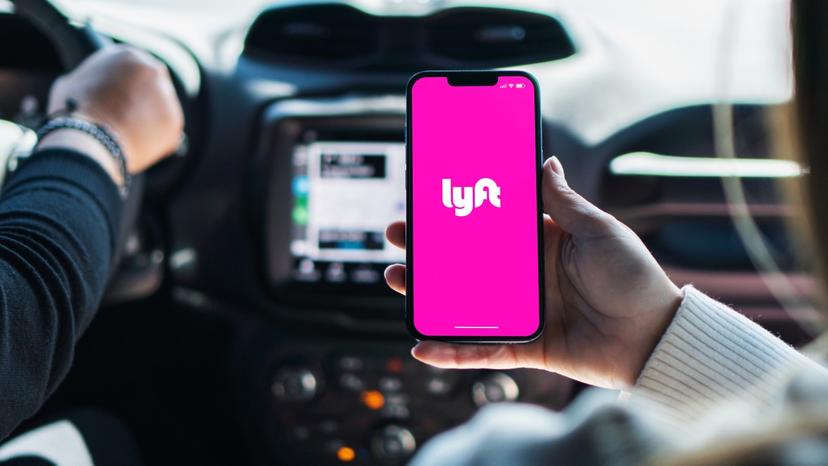 Oppenheimer Boosts Lyft Price Target, Keeps Outperform Rating Unchanged