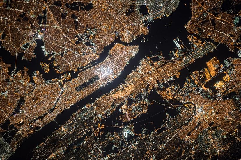Amazon Launches 27 Project Kuiper Satellites, Taking Aim at Starlink