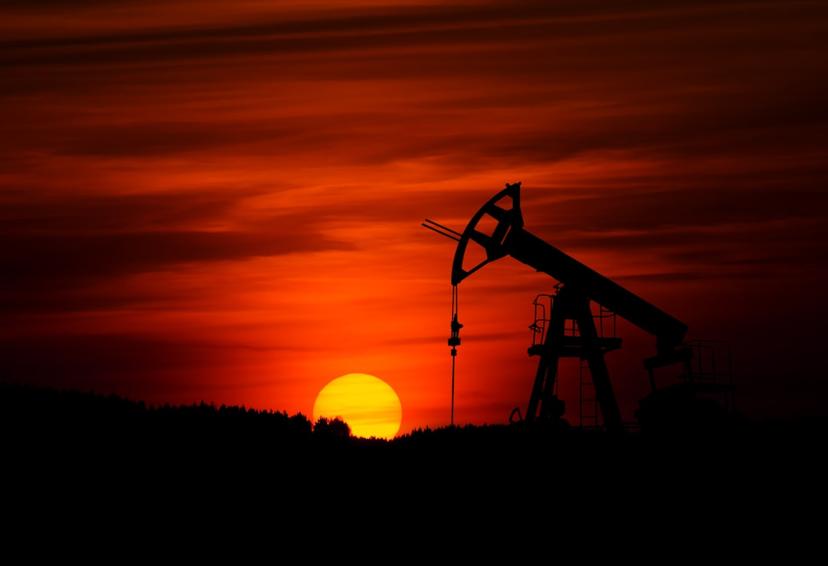 Oil Prices Retreat as OPEC+ Raises Output and U.S. Tariff Uncertainty Mounts