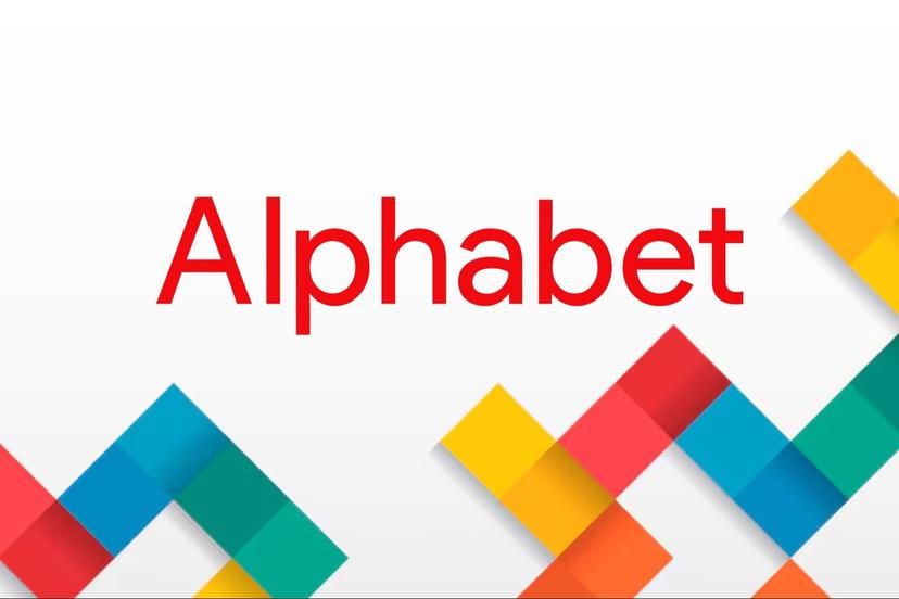 Alphabet Inc. (GOOG) Maintains "Buy" Rating Amid AI Strategy Debate
