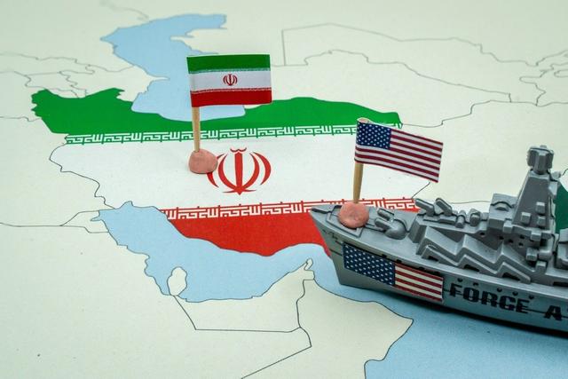 Trump Offers United States Navy Escorts And Hormuz Tanker Insurance
