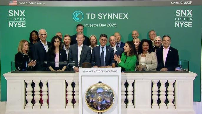 TD SYNNEX (NYSE: SNX) Reports Strong Q2 2026 Earnings, Exceeding Market Expectations